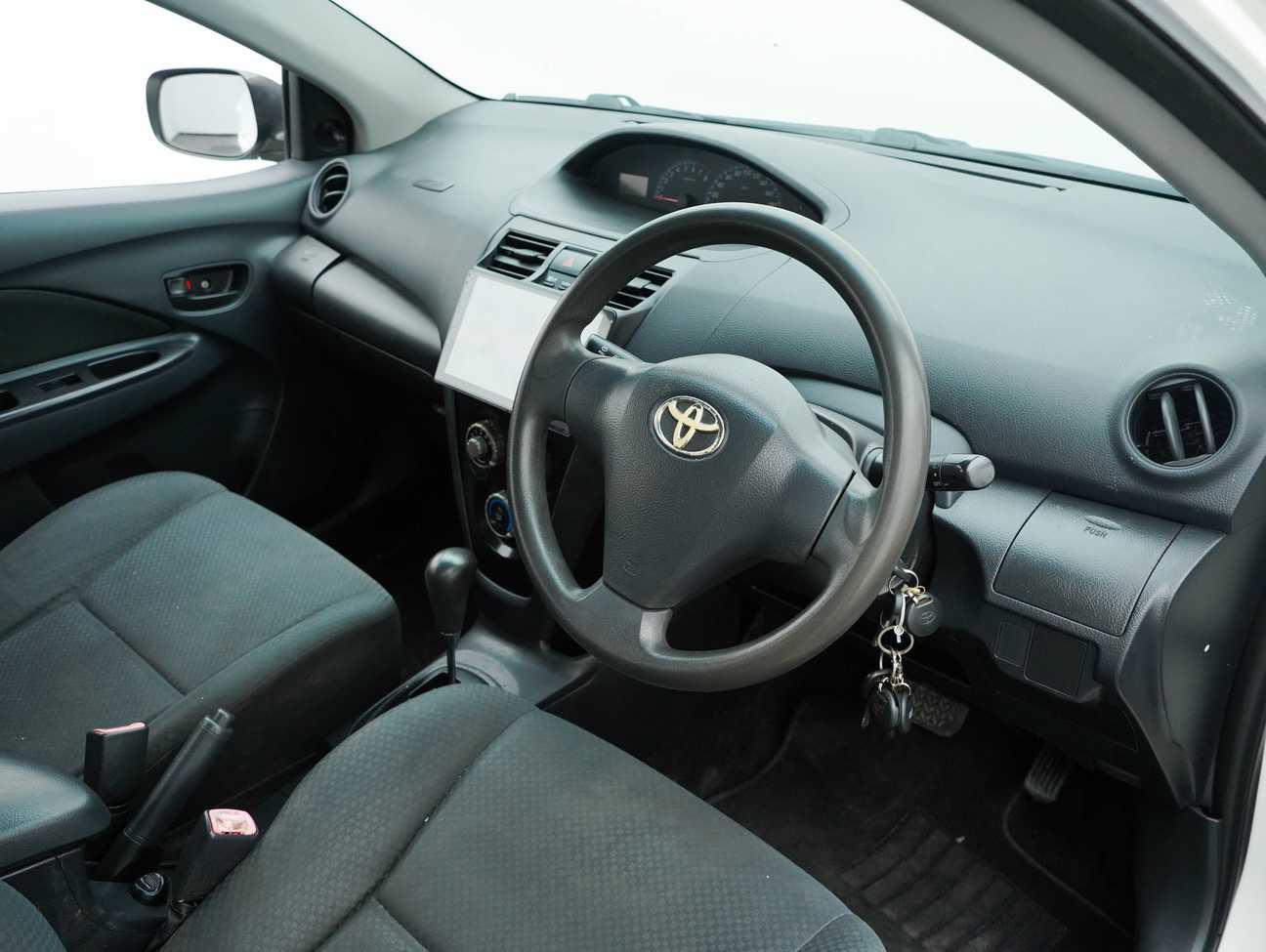 used 2010 Toyota Vios J 1.5