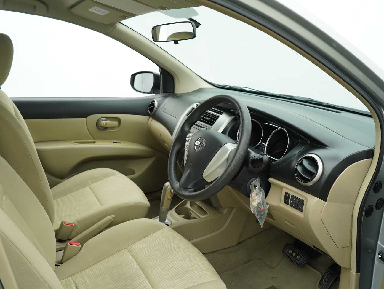 used 2015 Nissan Grand Livina Comfort 1.6