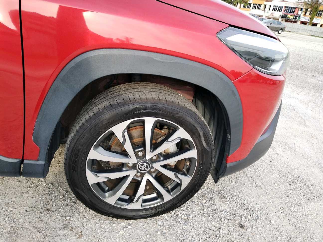 terpakai 2023 Toyota Corolla Cross V 1.8
