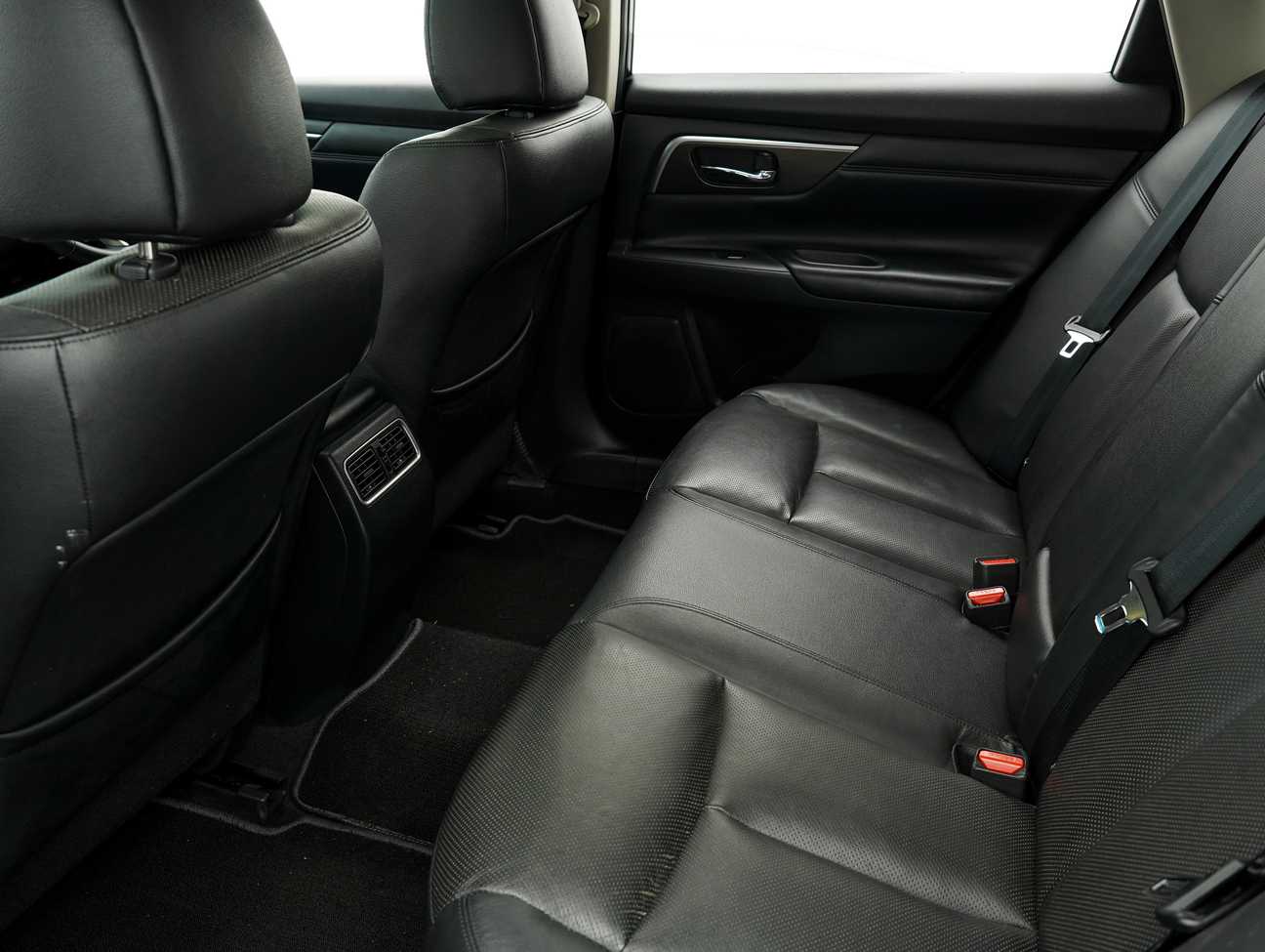 terpakai 2018 Nissan Teana XV 2.5