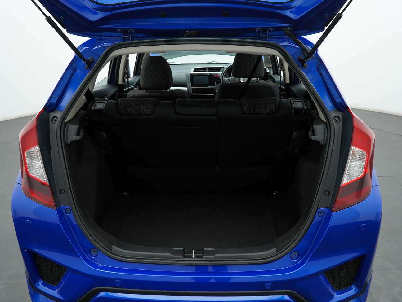 used 2015 Honda Jazz V 1.5