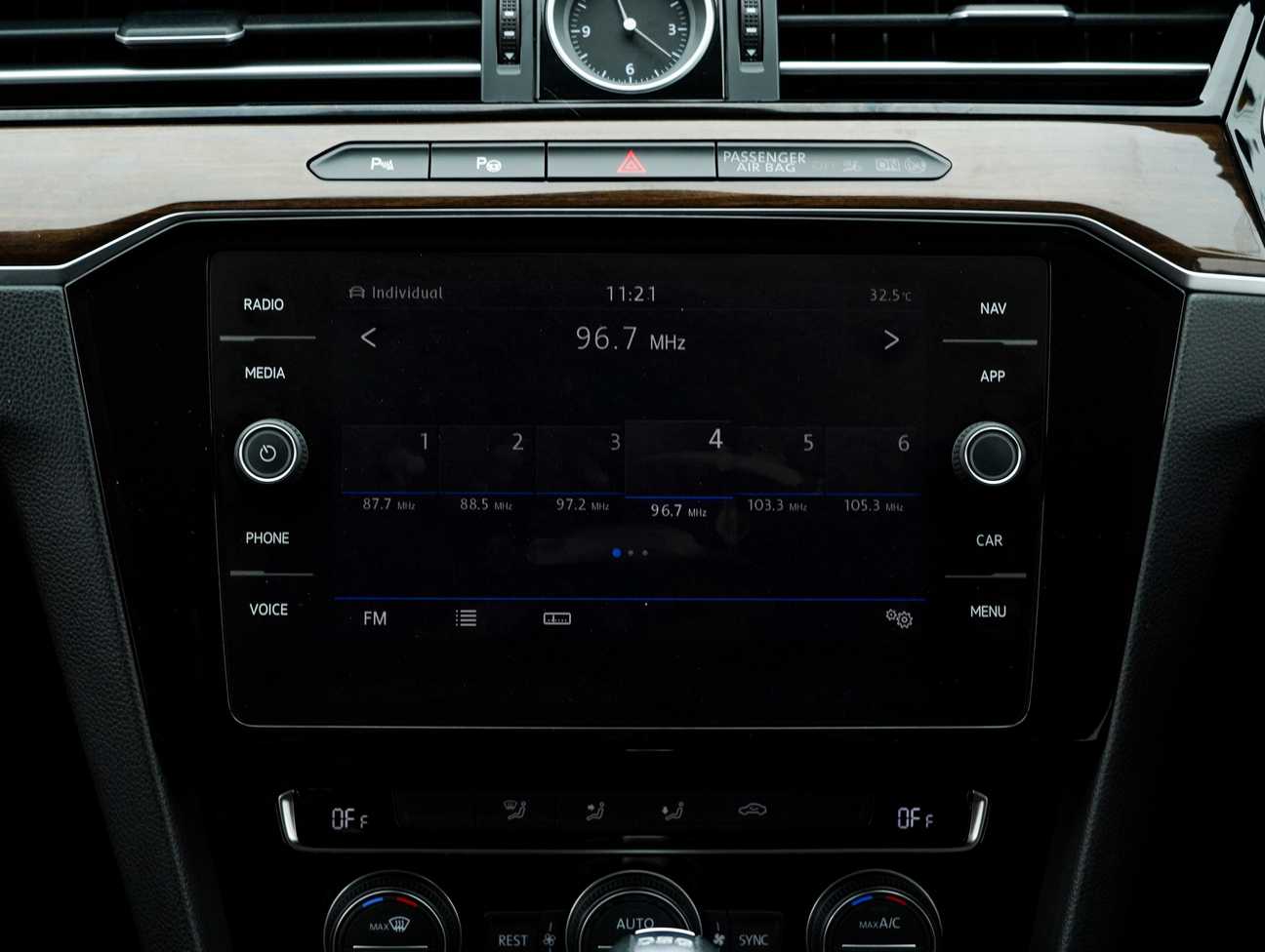 terpakai 2018 Volkswagen Passat 380 TSI Highline 2.0