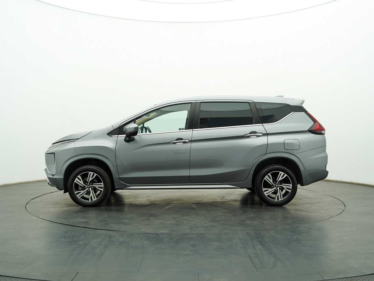 used 2022 Mitsubishi Xpander  1.5