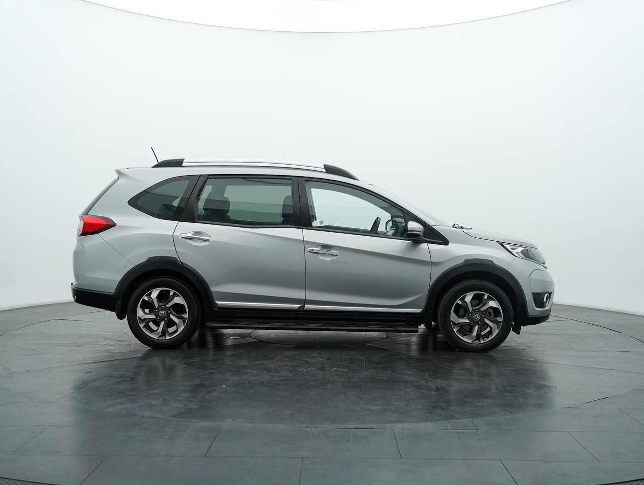 used 2019 Honda BR-V V 1.5