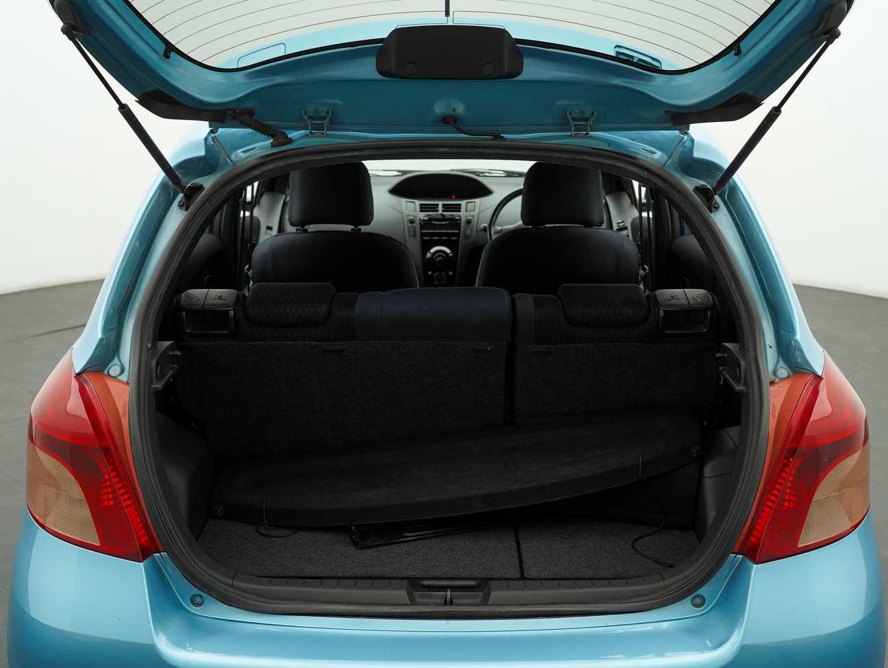 terpakai 2006 Toyota Yaris G 1.5