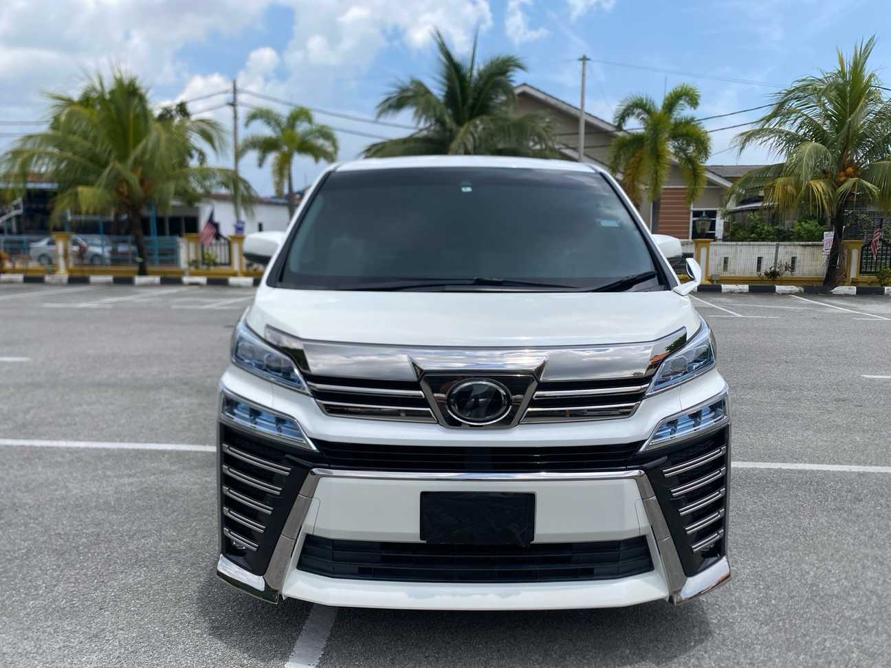 terpakai 2018 Toyota Vellfire  2.5