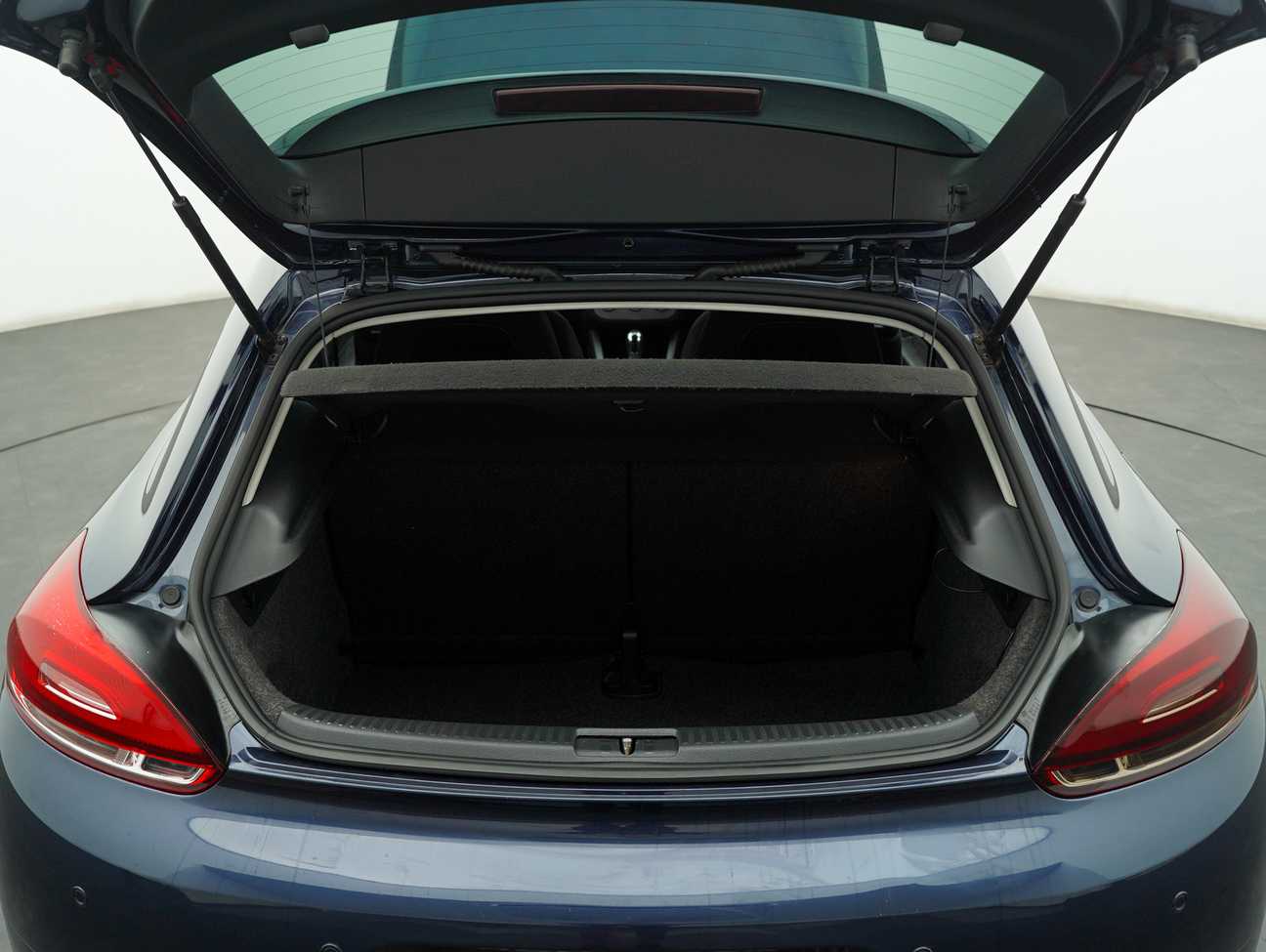 terpakai 2013 Volkswagen Scirocco TSI 1.4