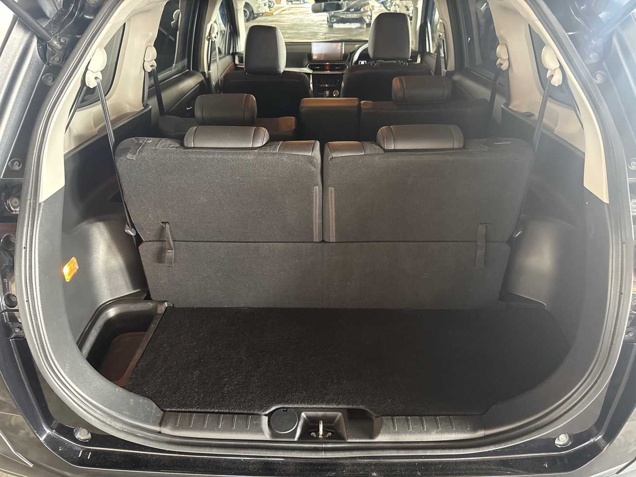 used 2023 Perodua Alza AV 1.5