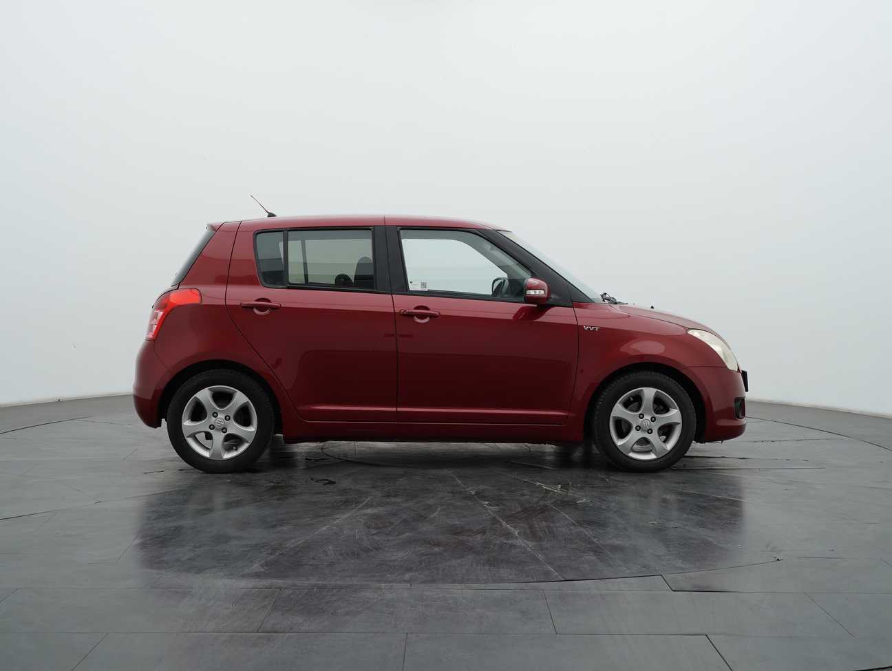 terpakai 2011 Suzuki Swift  1.5