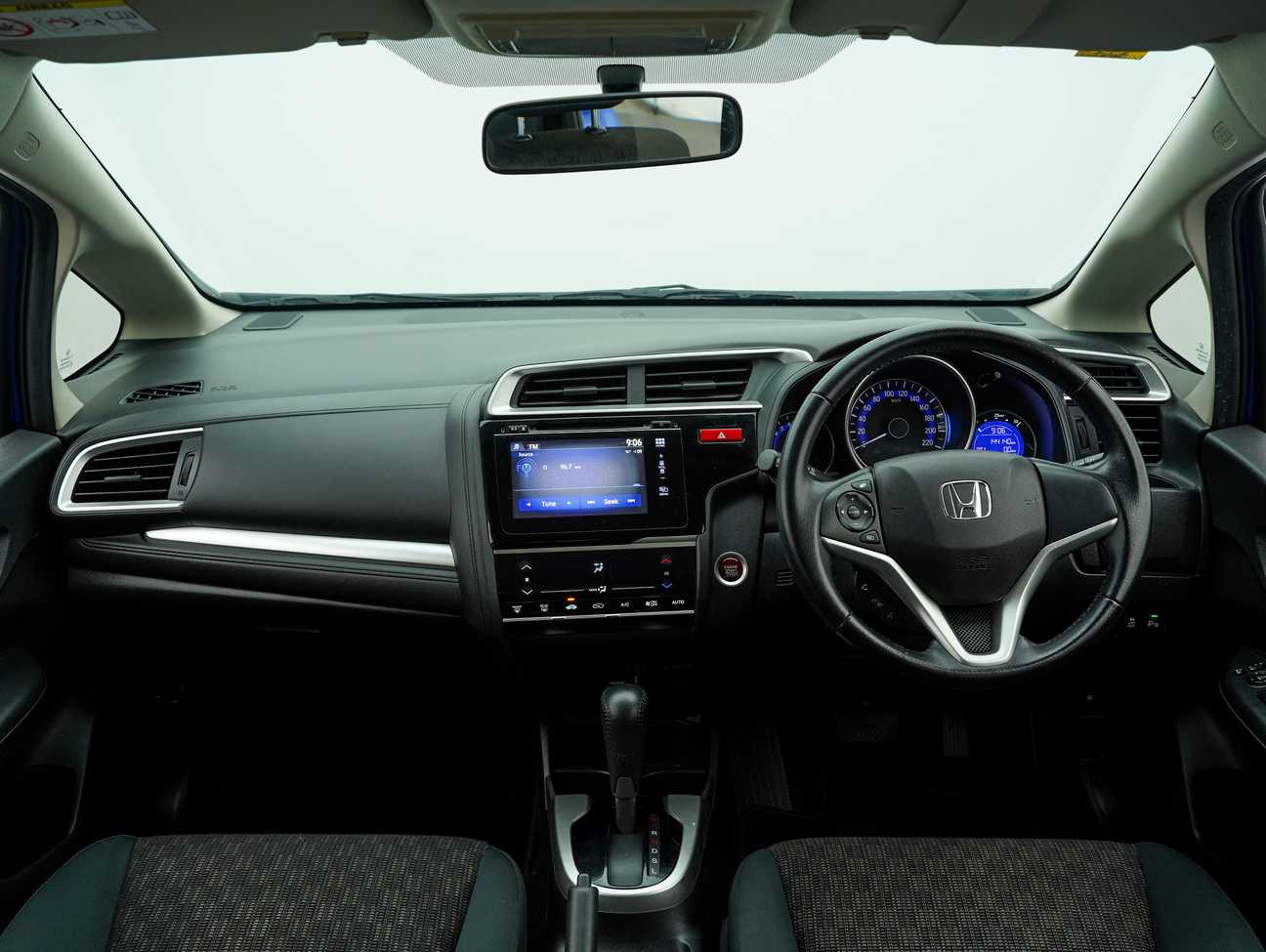 used 2014 Honda Jazz V 1.5