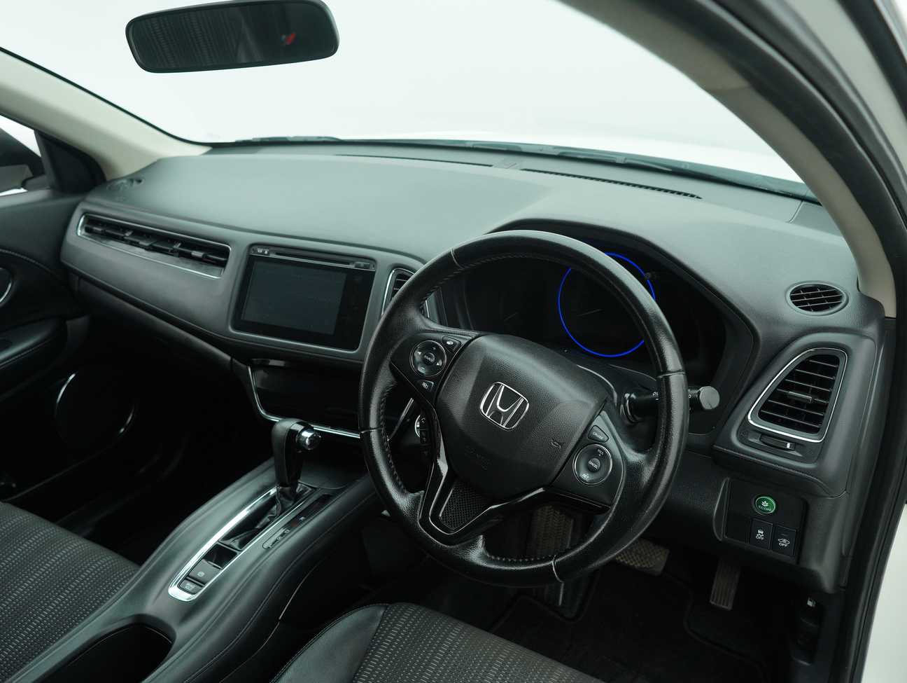 used 2017 Honda HR-V V 1.8