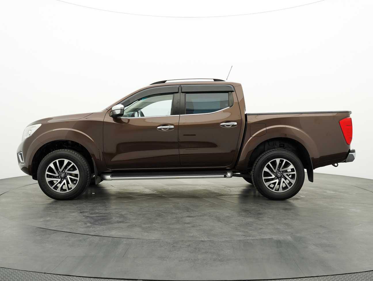 used 2017 Nissan NAVARA NP300 VL 4WD 2.5