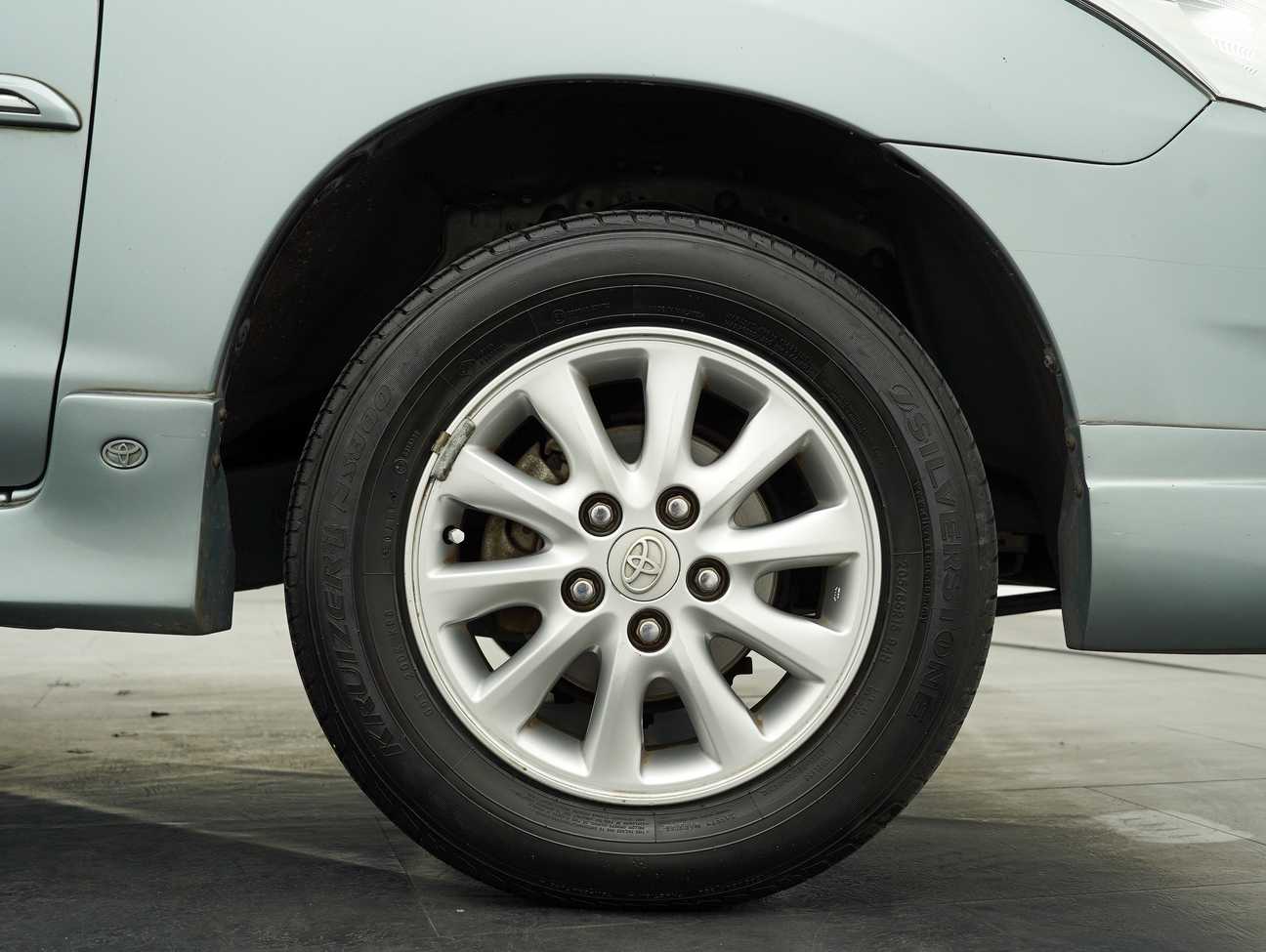 used 2013 Toyota Innova G 2.0