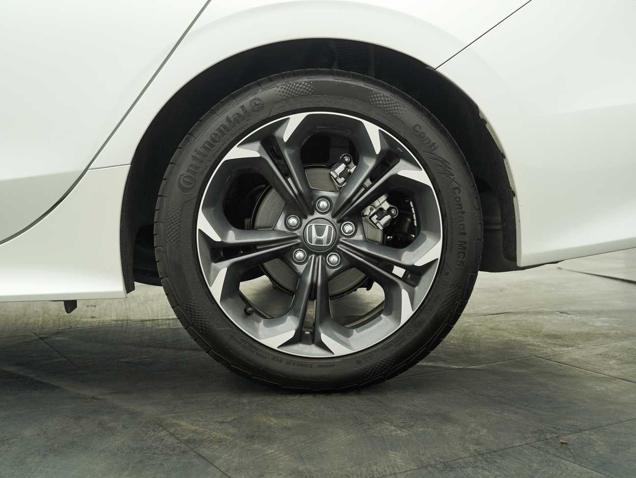 terpakai 2022 Honda Civic V 1.5