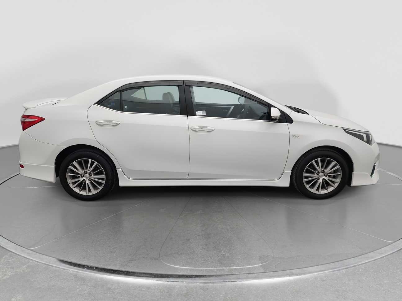 used 2016 Toyota Corolla Altis G 1.8