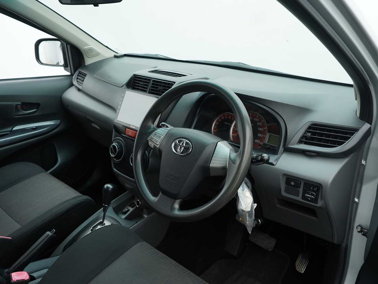 terpakai 2015 Toyota Avanza S 1.5