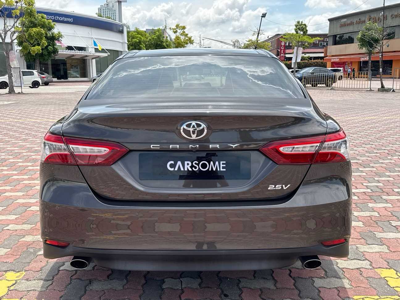 used 2019 Toyota Camry V 2.5