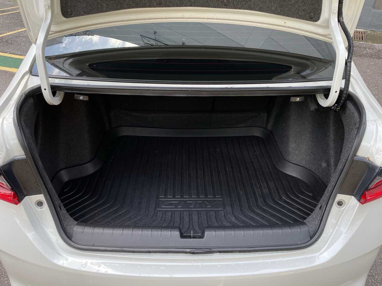 used 2023 Honda City V 1.5