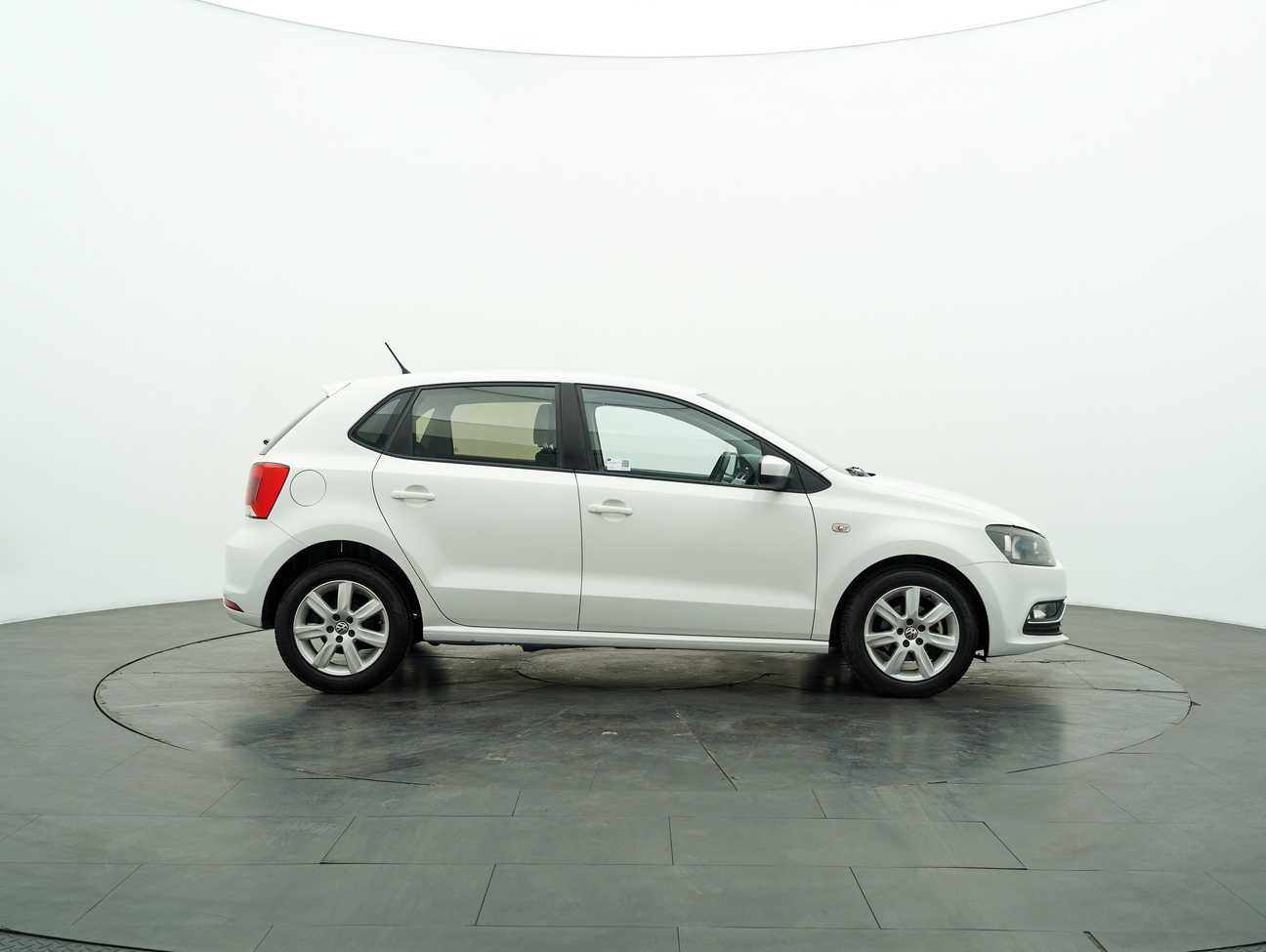 used 2017 Volkswagen Polo  1.6
