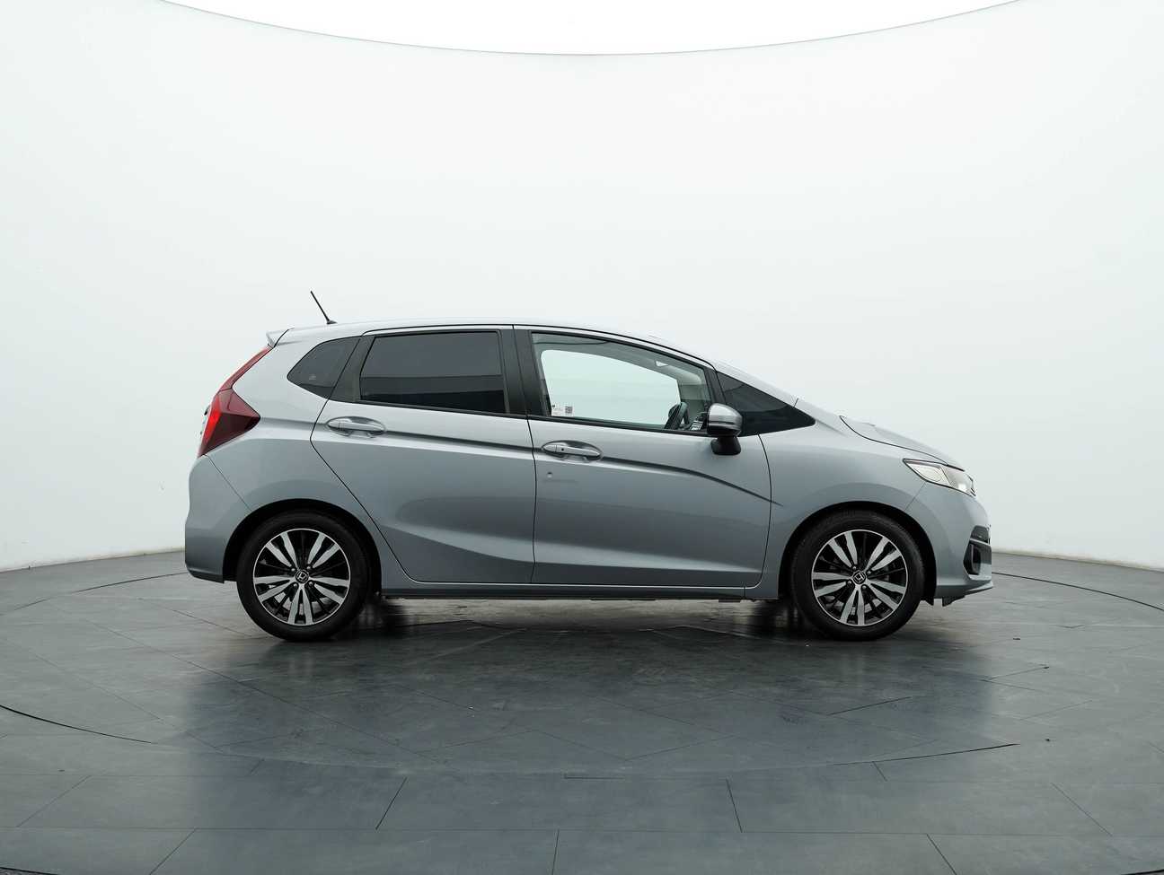 used 2017 Honda Jazz V 1.5
