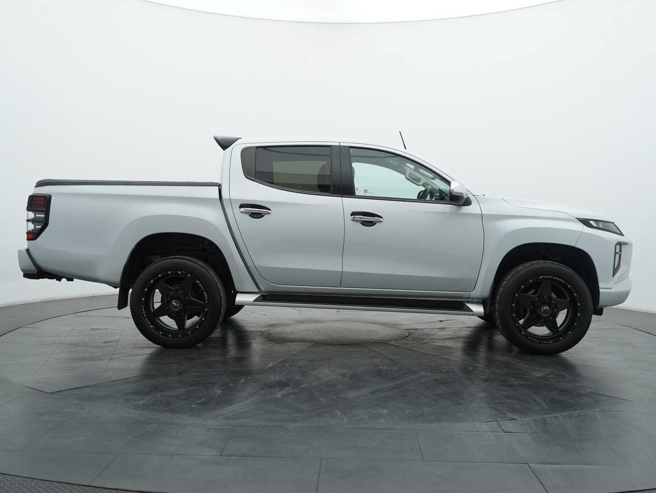 terpakai 2020 Mitsubishi Triton VGT Dual Cab 4X4 2.4