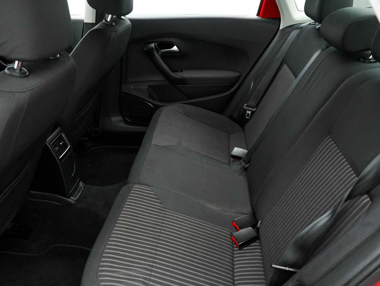 terpakai 2013 Volkswagen Polo  1.6