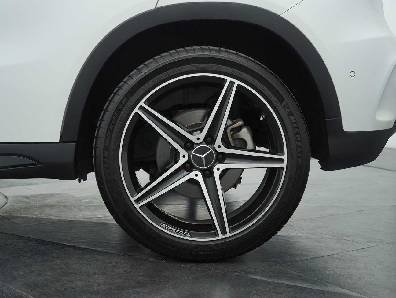 terpakai 2018 Mercedes-Benz GLA200 Night Edition 1.6