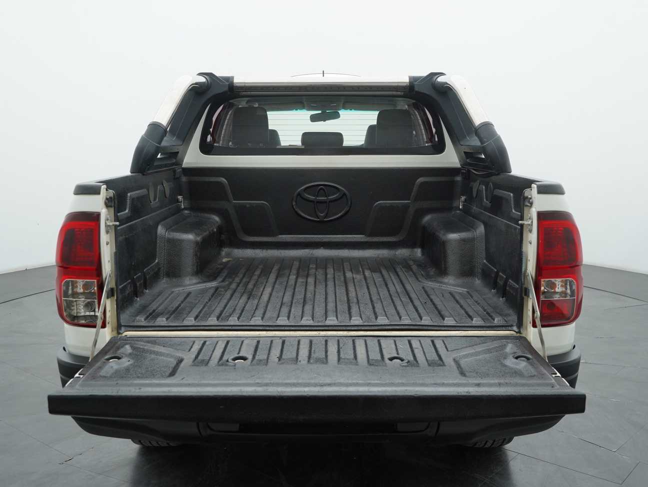 terpakai 2017 Toyota Hilux G Dual Cab 2.4