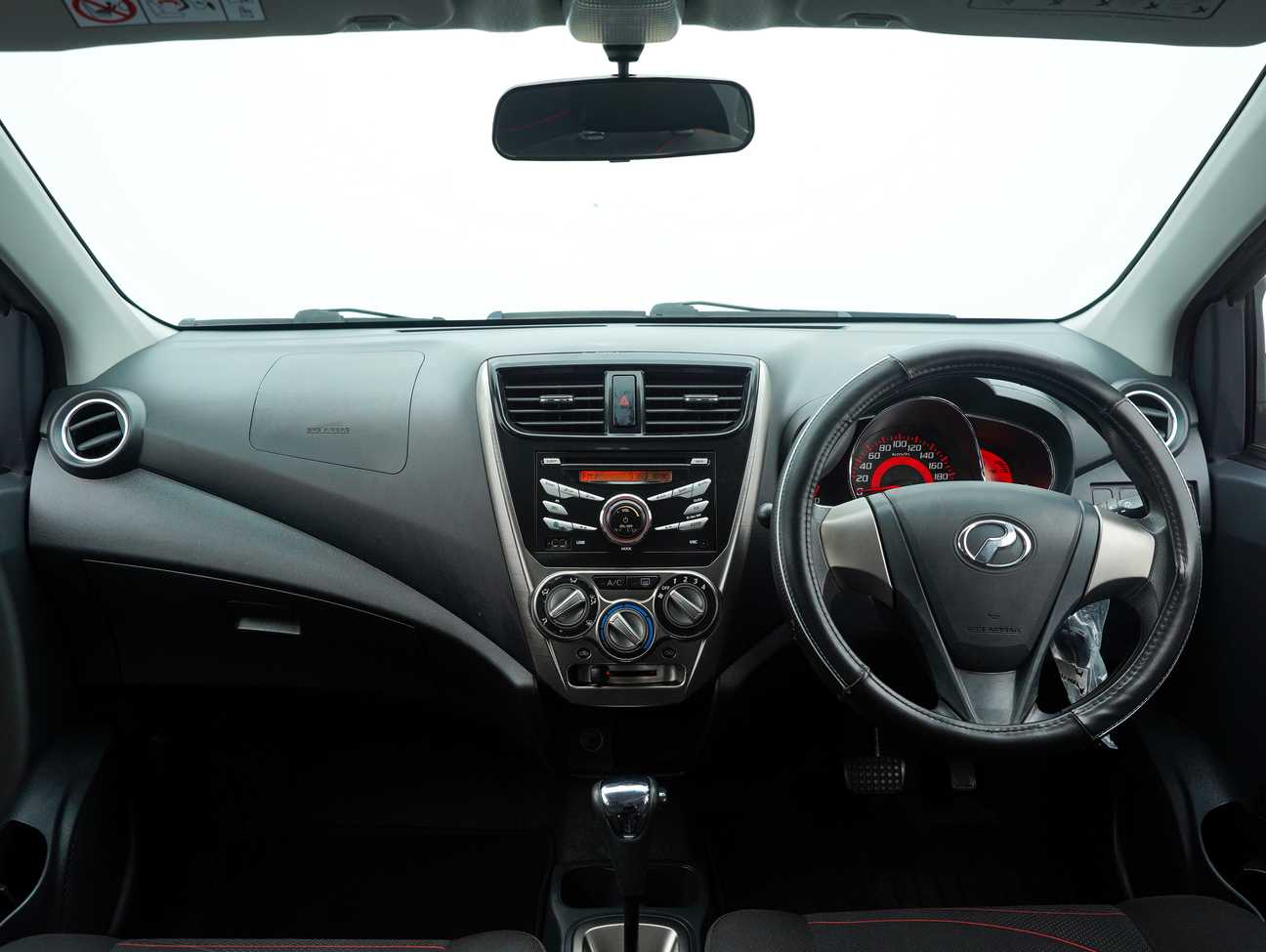 terpakai 2015 Perodua AXIA SE 1.0