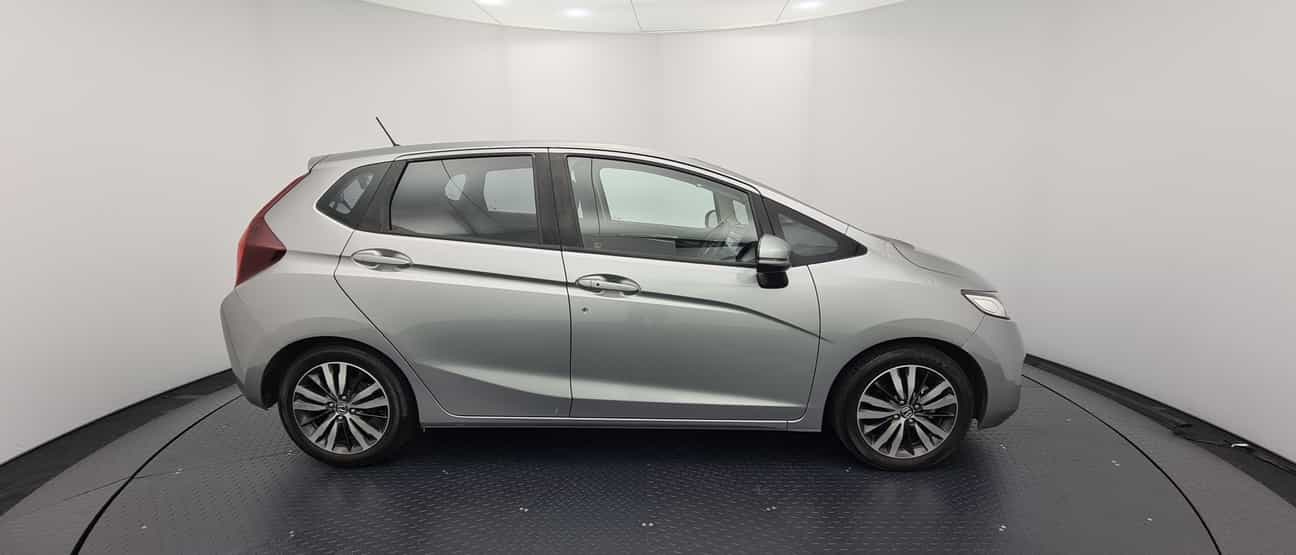 used 2015 Honda JAZZ V 1.5