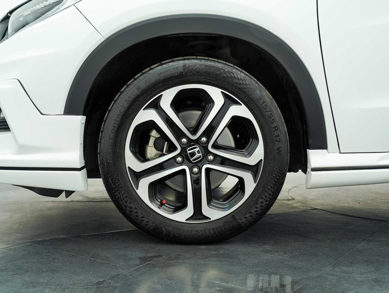 terpakai 2019 Honda HR-V i-VTEC V 1.8