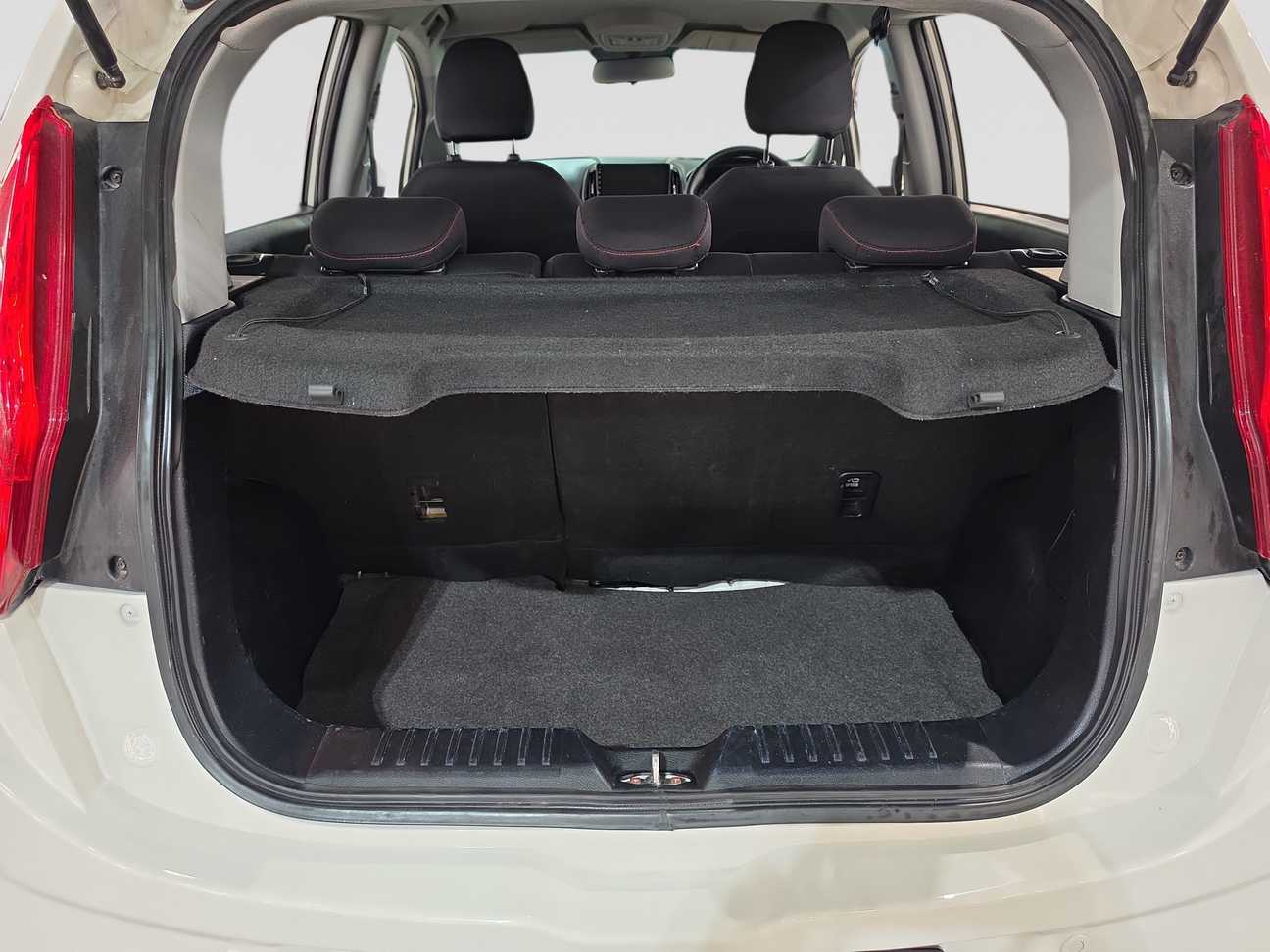 terpakai 2018 Proton Iriz Executive 1.3