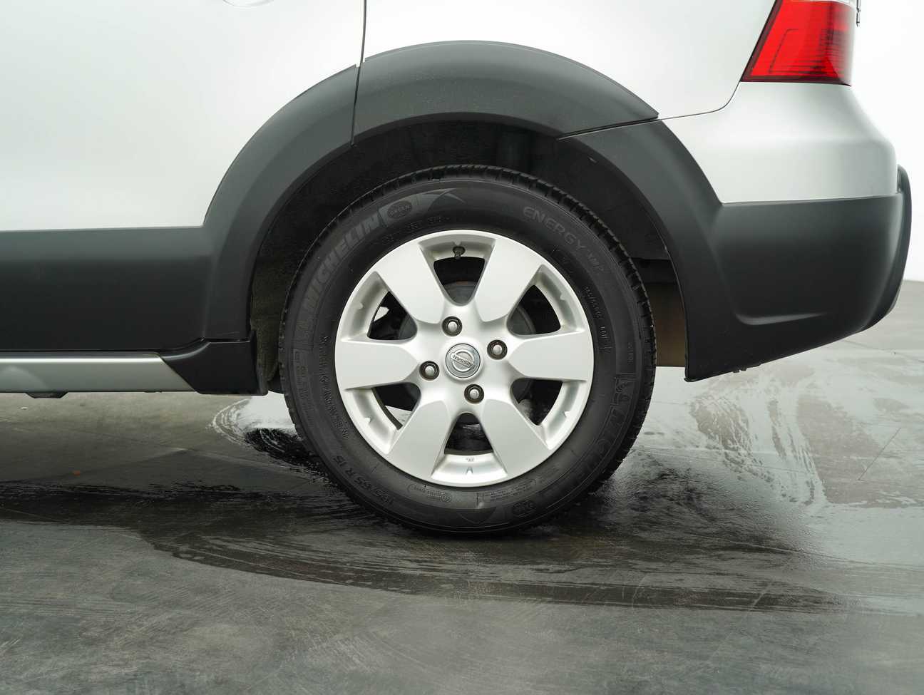 used 2013 Nissan LIVINA X-GEAR 1.6