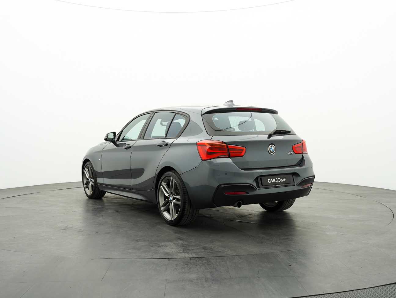 terpakai 2015 BMW 1 20I M SPORT 1.6