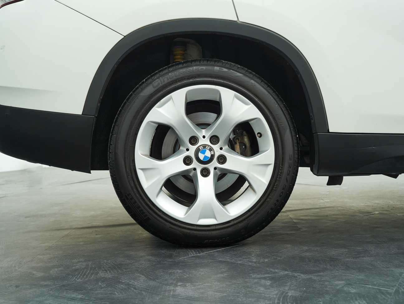 terpakai 2011 BMW X1 sDrive18i 2.0
