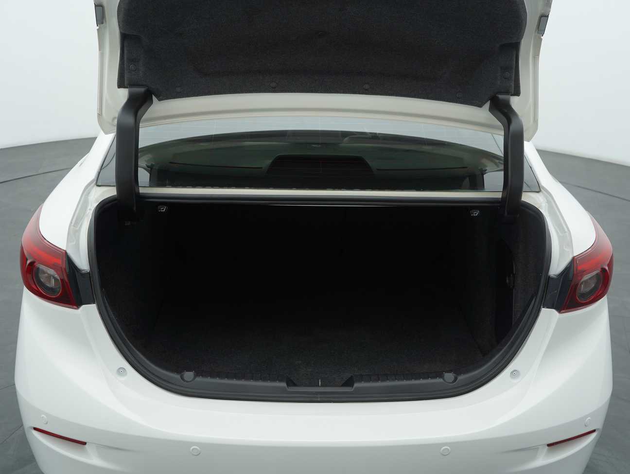 used 2018 Mazda 3 SKYACTIV-G High 2.0