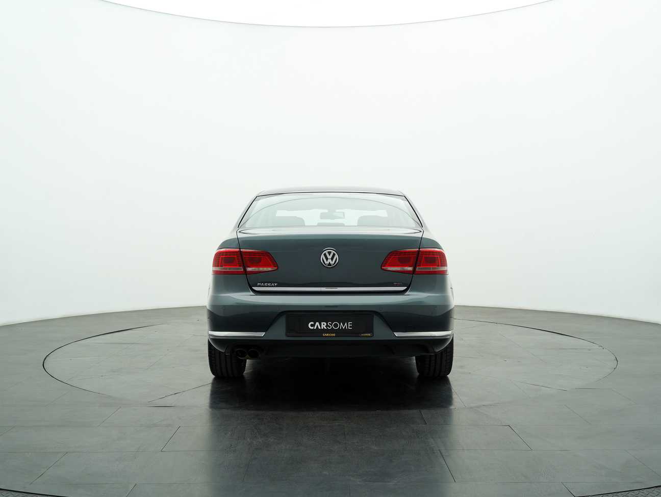 terpakai 2014 Volkswagen Passat TSI 1.8