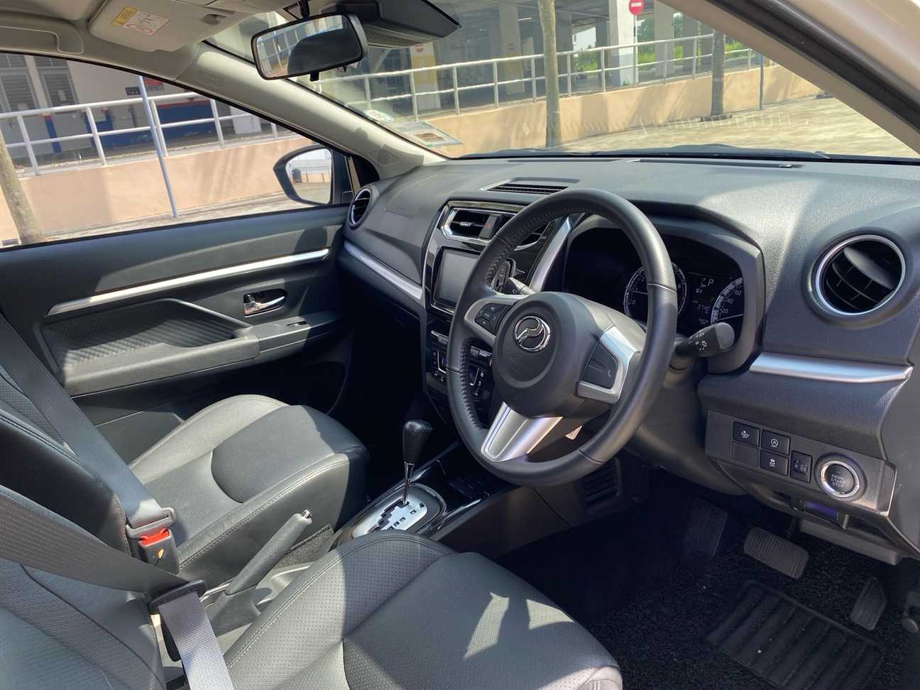 terpakai 2023 Perodua Aruz AV 1.5