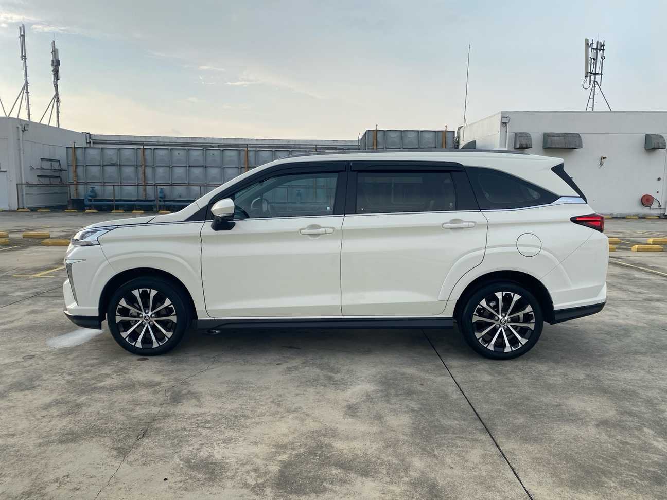 used 2025 Toyota Veloz  1.5