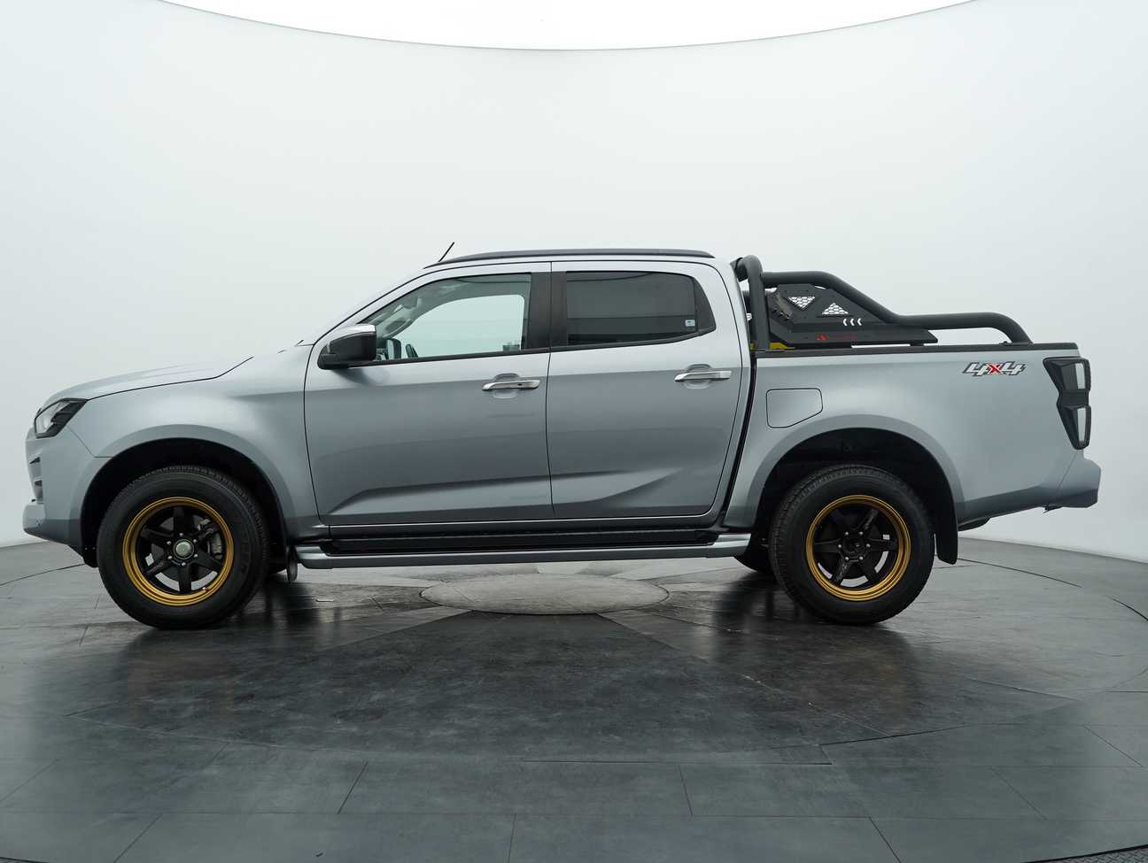 terpakai 2022 Isuzu D-Max Premium Dual Cab 1.9