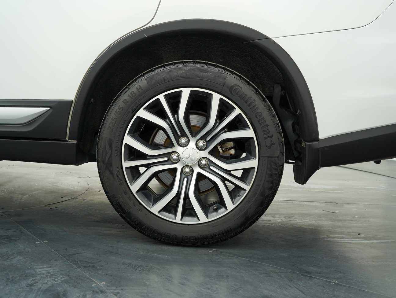 used 2020 Mitsubishi OUTLANDER  2.0