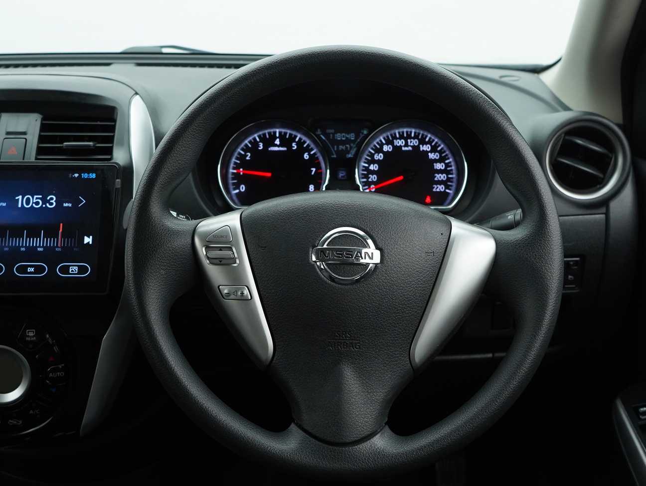 terpakai 2015 Nissan Almera VL 1.5