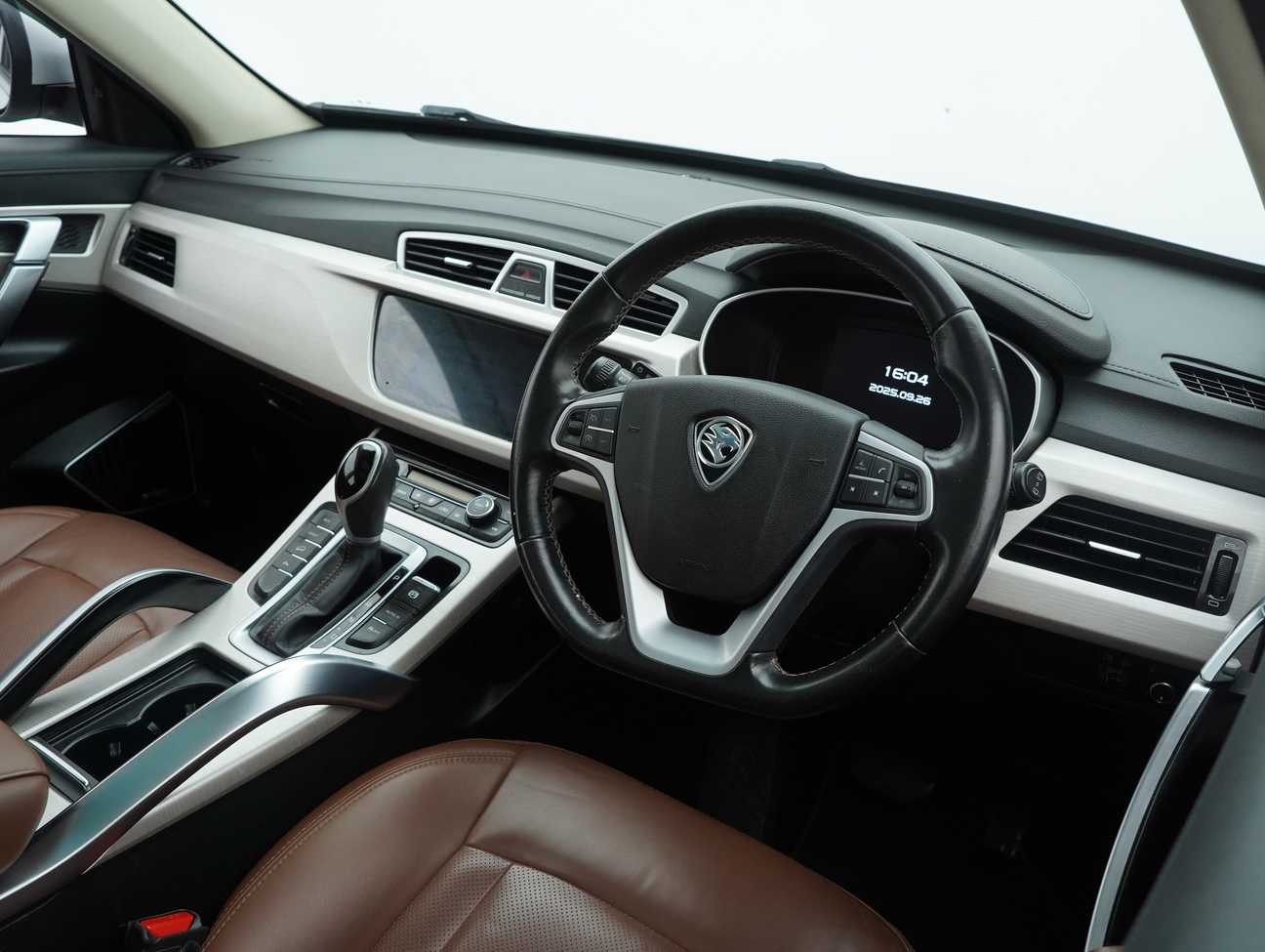 used 2019 Proton X70 Premium 1.8