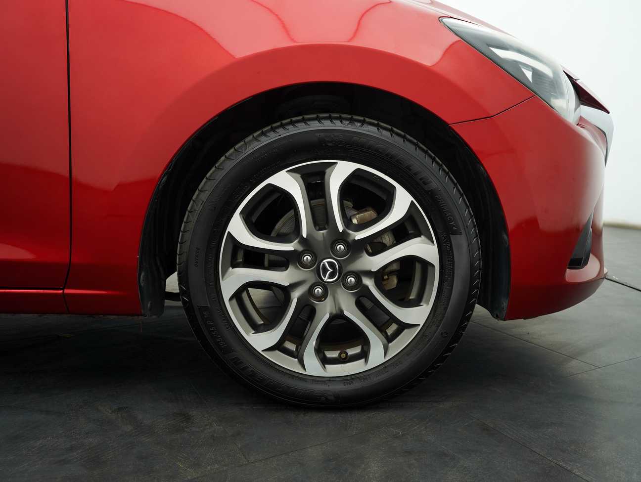 terpakai 2015 Mazda 2 SKYACTIV-G 1.5