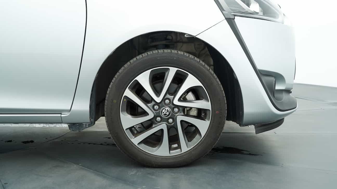 used 2017 Toyota SIENTA V 1.5