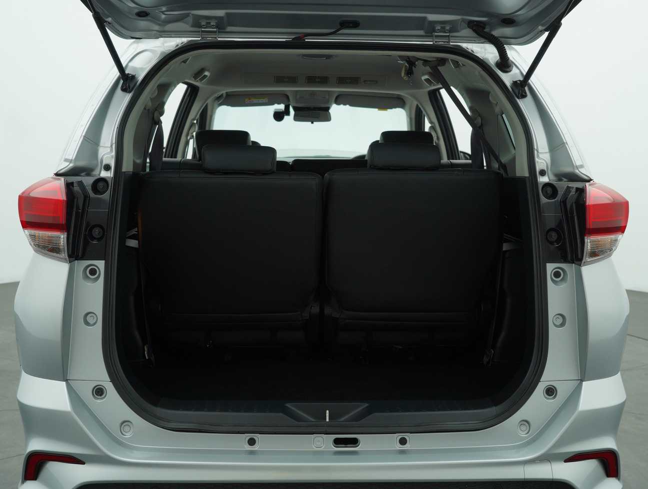 terpakai 2022 Perodua Aruz AV 1.5