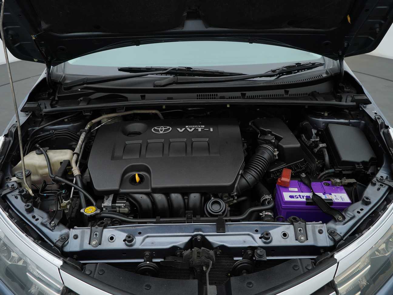 used 2014 Toyota Corolla Altis E 1.8