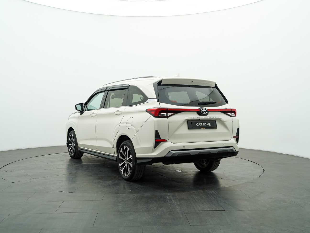 used 2023 Toyota Veloz  1.5