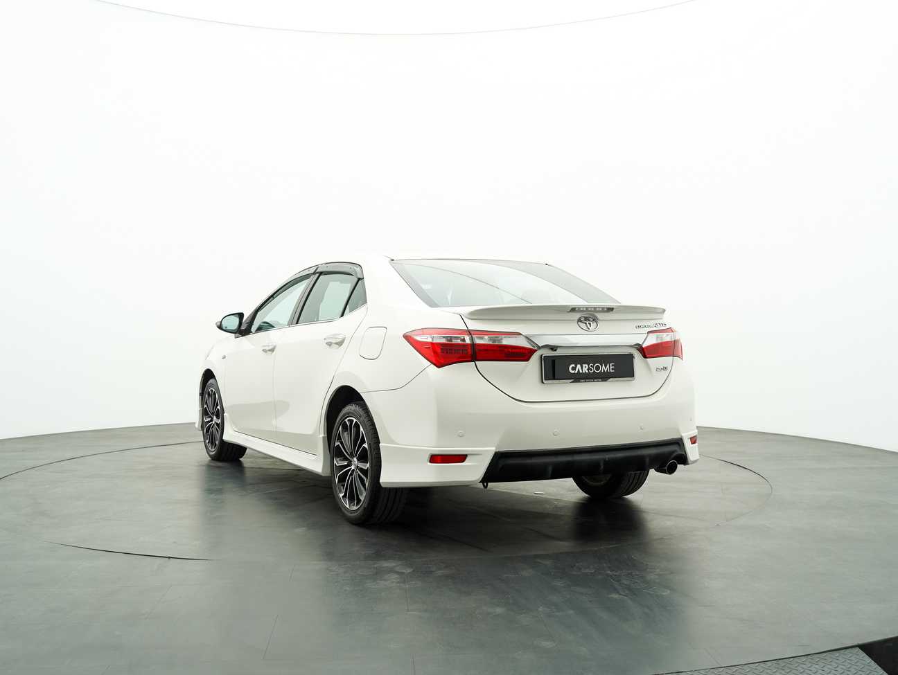 used 2016 Toyota Corolla Altis V 2.0