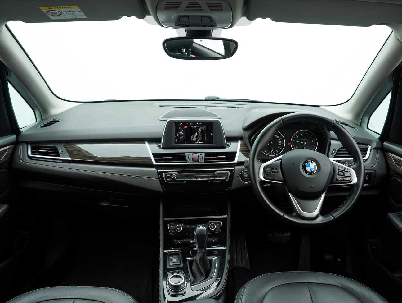 terpakai 2016 BMW 218i Active Tourer 1.5